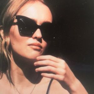 Meet your Posher, Candace